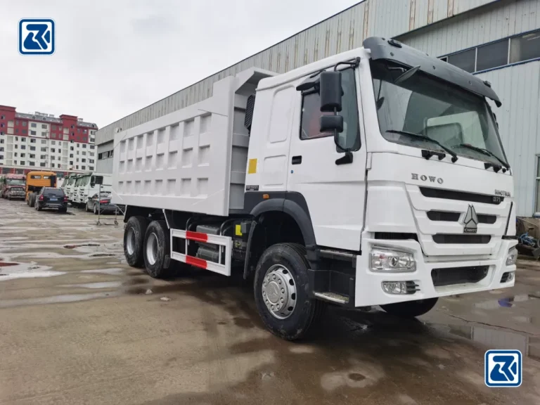 A quels environnements de travail les camions-bennes HOWO conviennent-ils ?