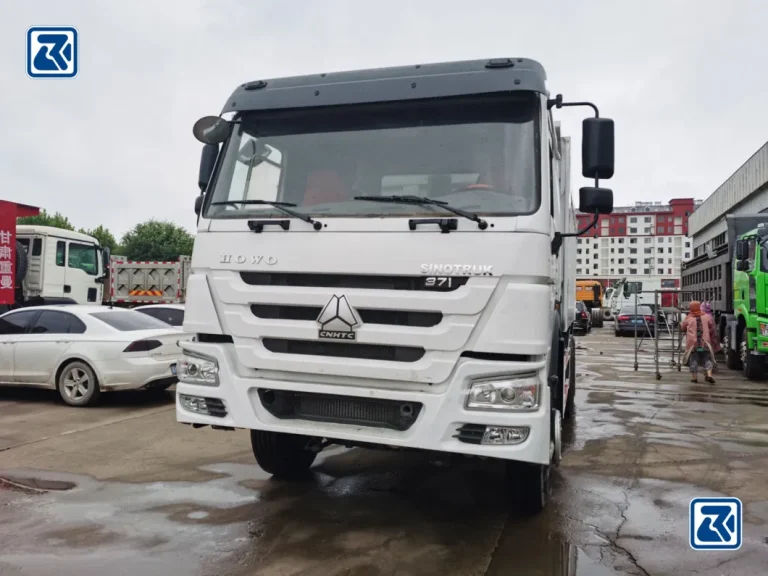 HOWO dump trucks for construction sites