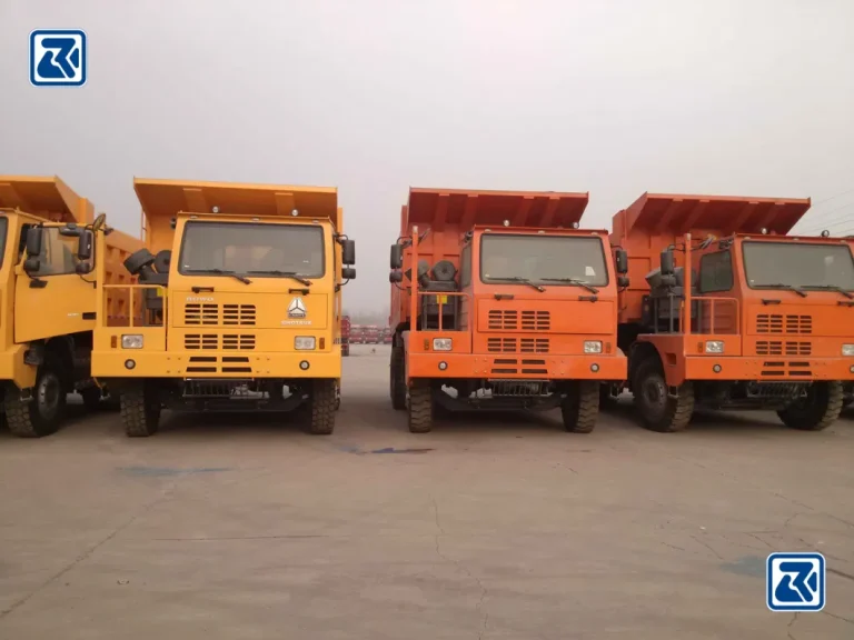 Quelle est la capacité de charge d'un camion-benne HOWO ?