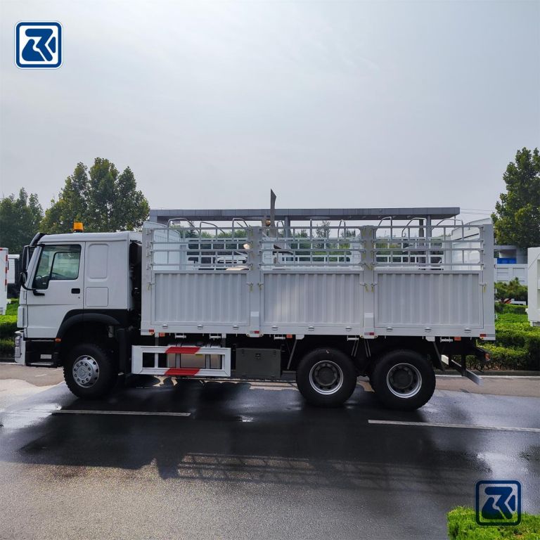 Factors affecting the price of HOWO cargo trucks