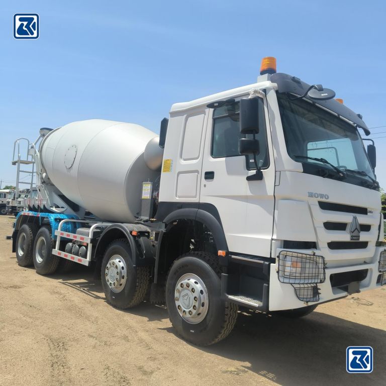 Front-side view of a HOWO concrete mixer truck before starting the cleaning process